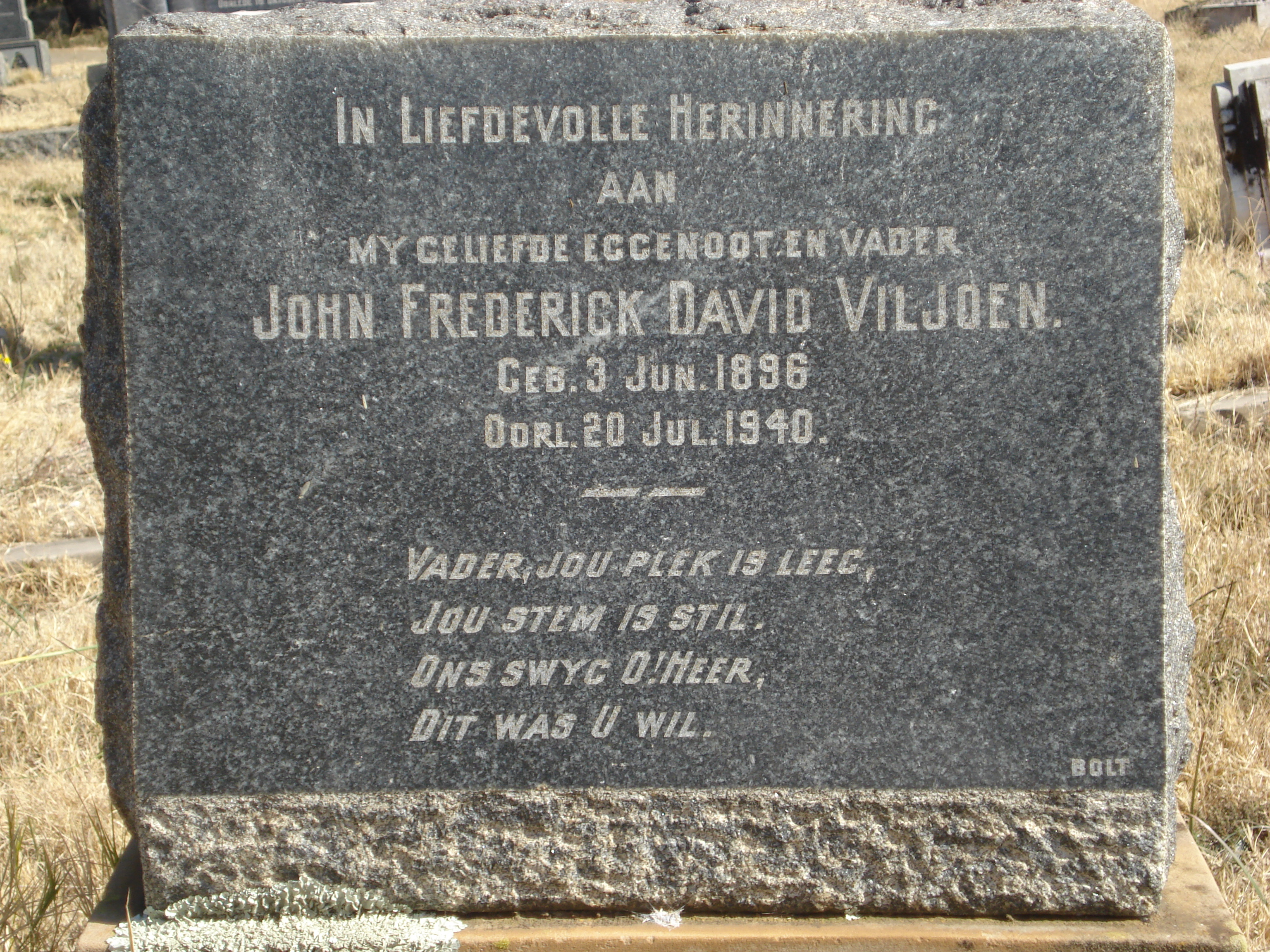 Photo from /search/photos/South Africa/Free State/BLOEMFONTEIN (IN MEMORIAM) CEMETERY/viljoen_jfd_01.JPG